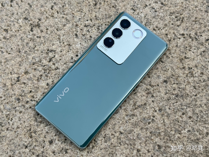 如何评价 12 月 22 日发布的 vivo S16 系列，有哪些值得关注 ...-3.jpg