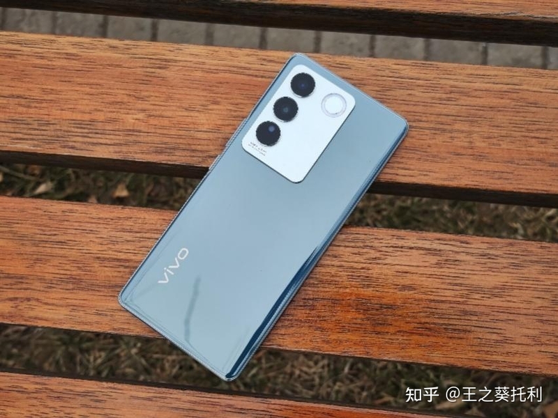 如何评价 12 月 22 日发布的 vivo S16 系列，有哪些值得关注 ...-1.jpg