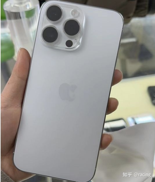 粉丝花9000买二手iPhone，网友却说成色极品，性价比超高！-1.jpg