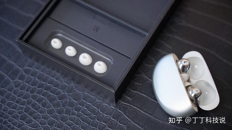 OPPO Enco X2金色流年详细体验：潮流单品，质感升级！-13.jpg