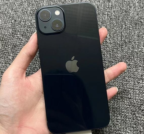 小白被商家忽悠4400买iPhone13监管机，还称美版质量更好！-1.jpg