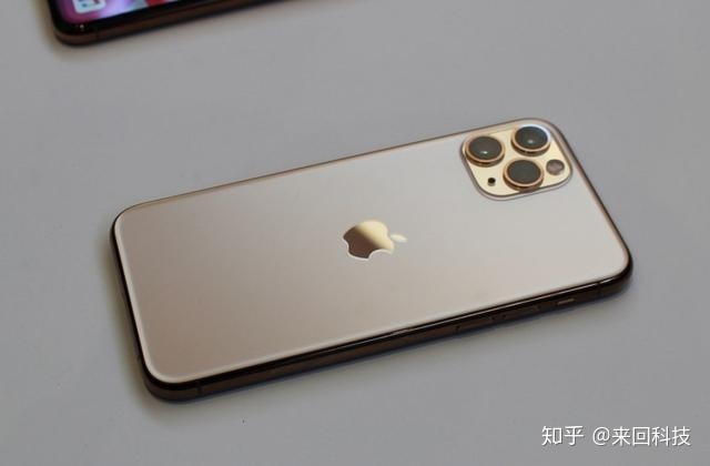 iPhone11 Pro横向对比XS，这差距与差价让我陷入了沉思-9.jpg