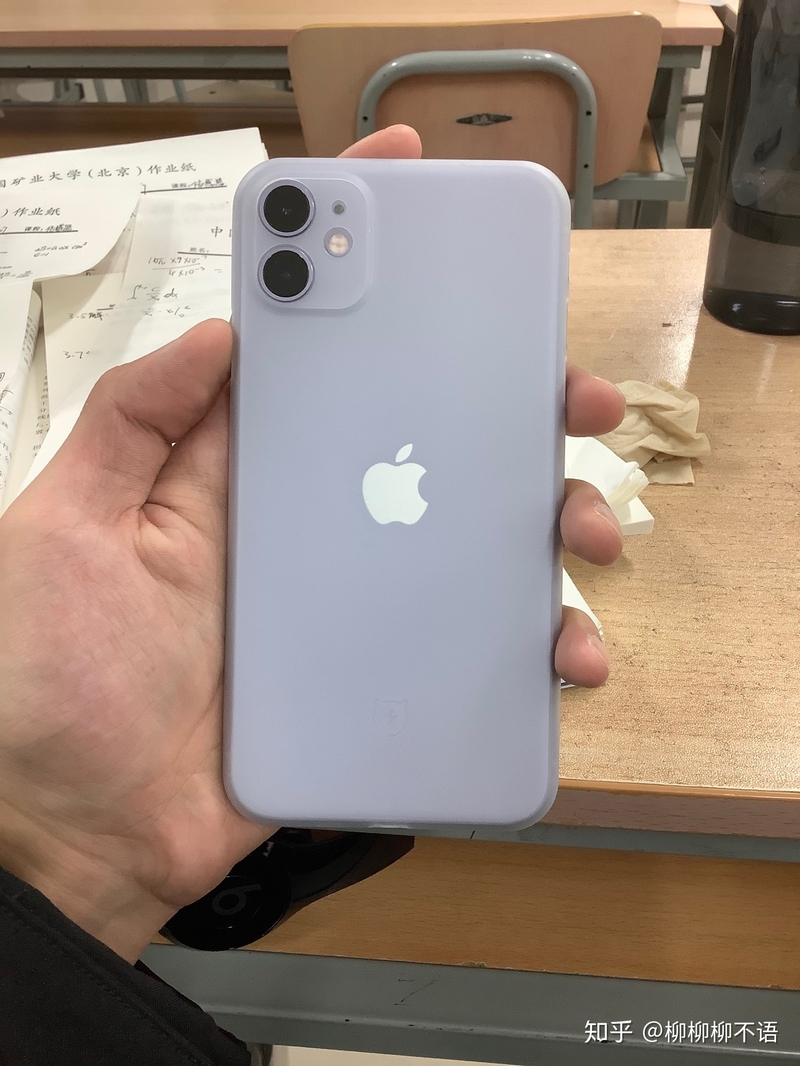 iPhone 11 用什么手机壳比较好看？-1.jpg