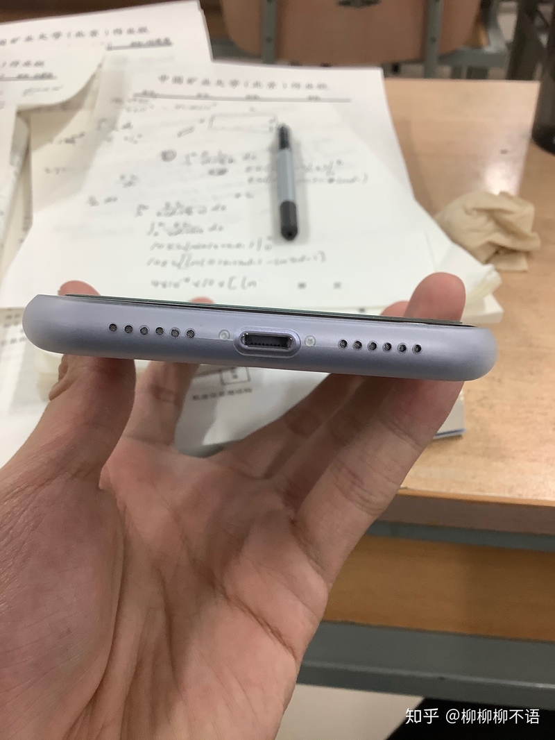 iPhone 11 用什么手机壳比较好看？-5.jpg