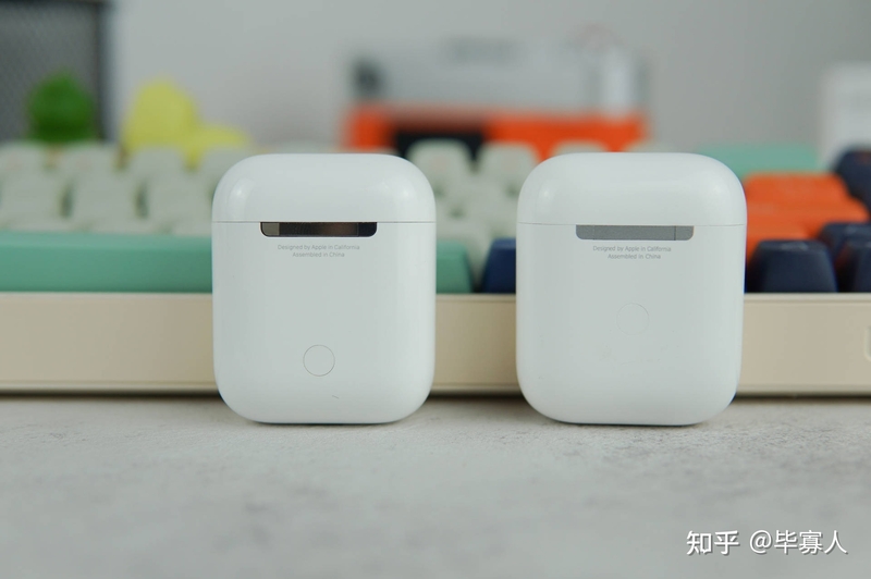 华强北顶配Airpods VS正版Airpods，这一点苹果被吊打-5.jpg