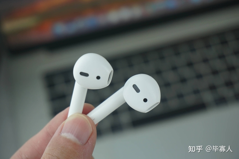 华强北顶配Airpods VS正版Airpods，这一点苹果被吊打-10.jpg