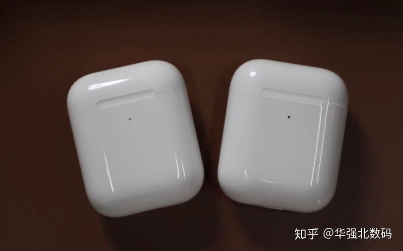 两百块的华强北Airpods二代与正品Airpods深度对比-1.jpg