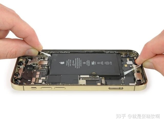 苹果真会赚钱，iPhone12系列或只能官方维修-3.jpg