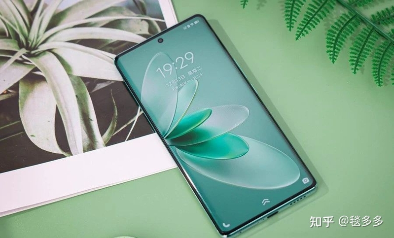 vivo S16：上线不到两月就降400元！没买早的用户很幸福-7.jpg