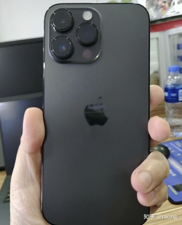 粉丝的iPhone14Pro Max是拉黑设备，抹除/刷机后将无法再 ...-2.jpg