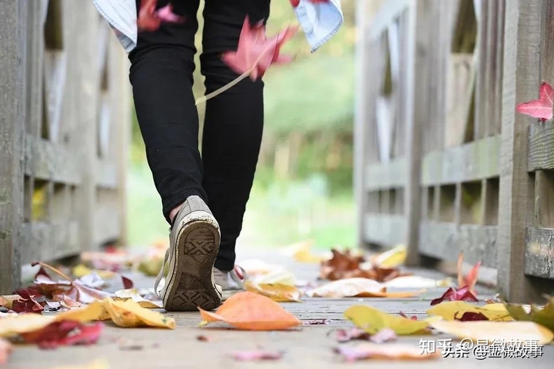 年过半百、月薪5000，他们在北京做门卫、保姆、司机……-6.jpg