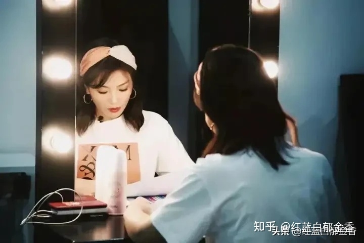 娱乐圈里面有哪些被诈骗的女星？-3.jpg