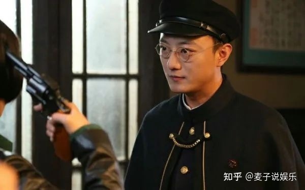 《狂飙》配角开启捞金之路！赚钱不寒碜，可急功近利的吃相 ...-6.jpg