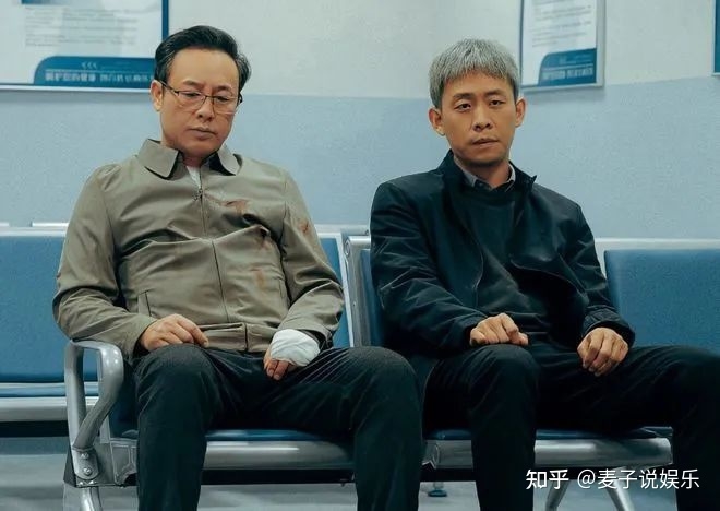 《狂飙》配角开启捞金之路！赚钱不寒碜，可急功近利的吃相 ...-18.jpg