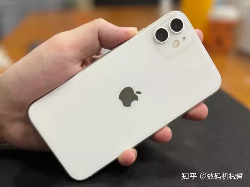 iPhone14Pro已经降价了，为什么还有人还舍不得换掉“钉子户 ...-1.jpg