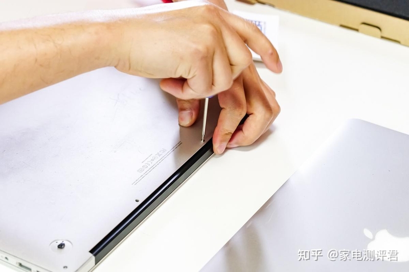 电脑小白更换电池，应该怎么挑选？去维修店还是自己网购换 ...-19.jpg