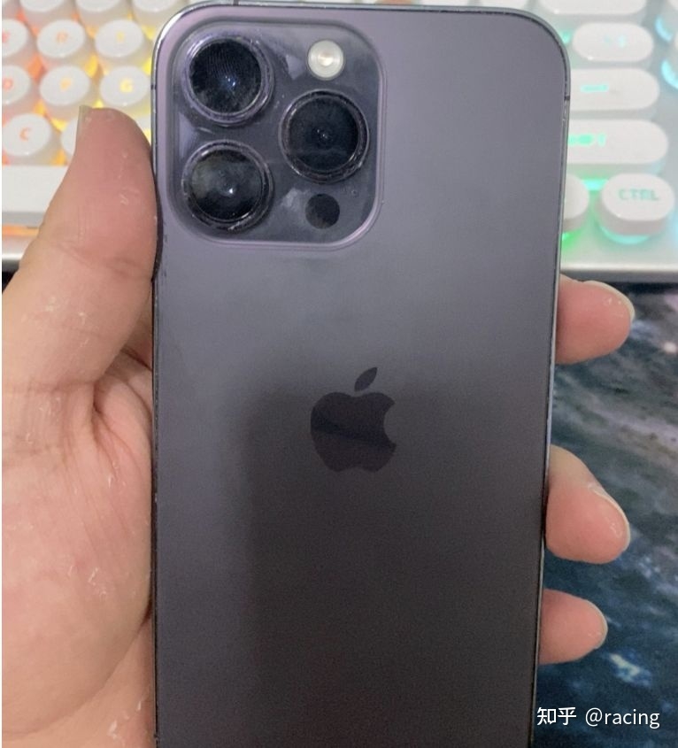 粉丝买二手iPhone14Pro Max，换过屏幕、数据正常，安全 ...-1.jpg