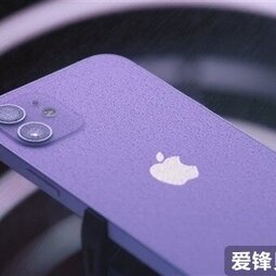 羨慕不？一航空公司給19000名員工免費(fèi)發(fā)iPhone 12